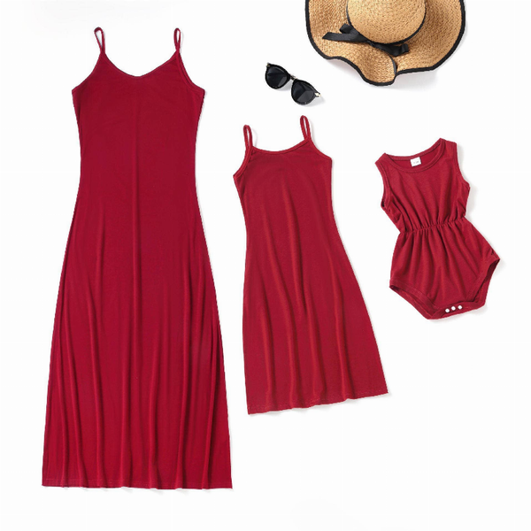 Mom-and-daughter matching red dresses, sleeveless maxi and sleeveless mini styles
