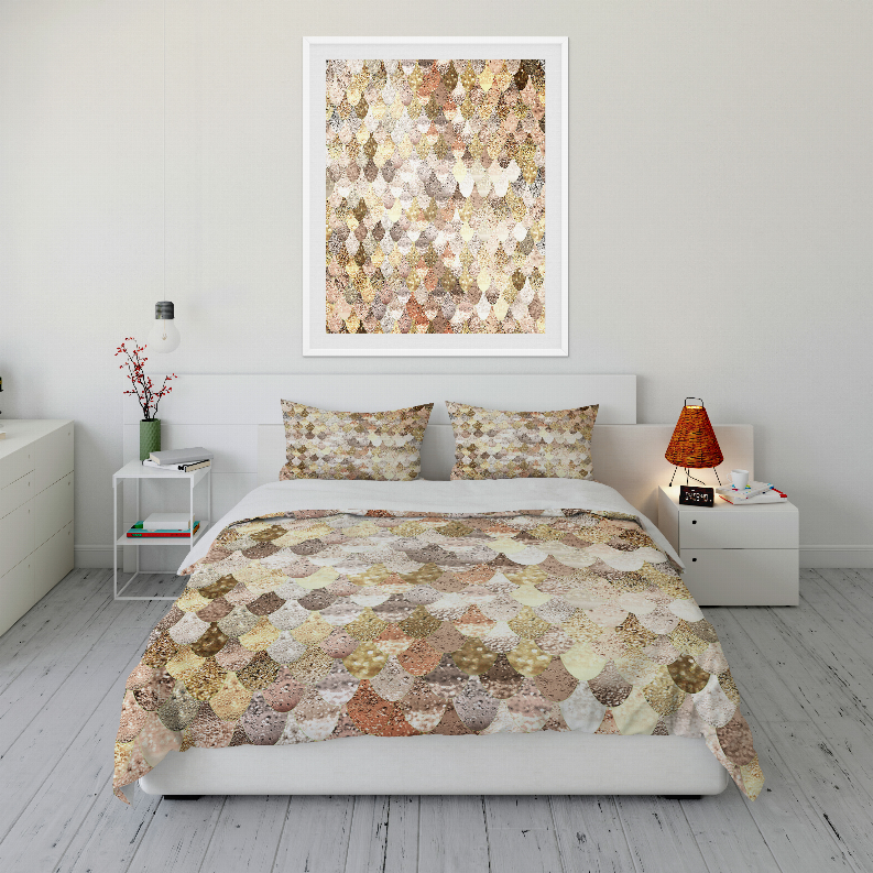Multi-color comforter set with scalloped scales pattern and two matching pillow shams