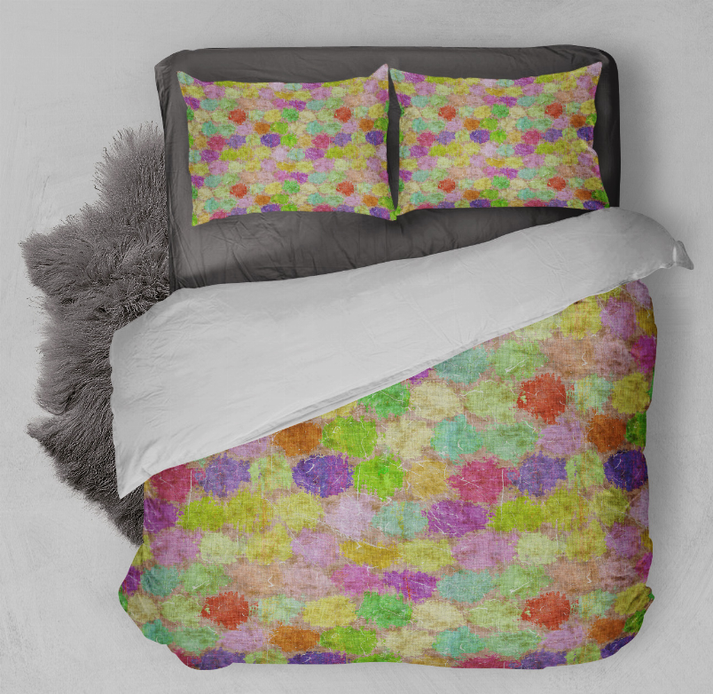 Multicolor comforter set with multicolor patterned comforter and two pillow shams