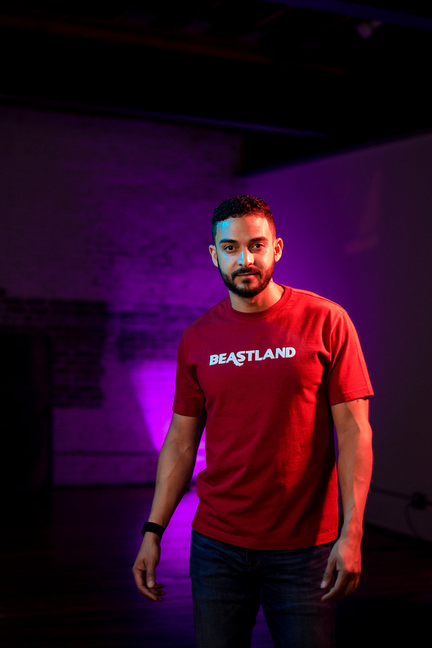 Red Beastland T-shirt with BEASTLAND logo, short sleeves and crew neck
