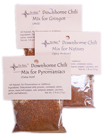 Chili mix spice packets and pouch, ground chili seasoning blend (dark red-brown)