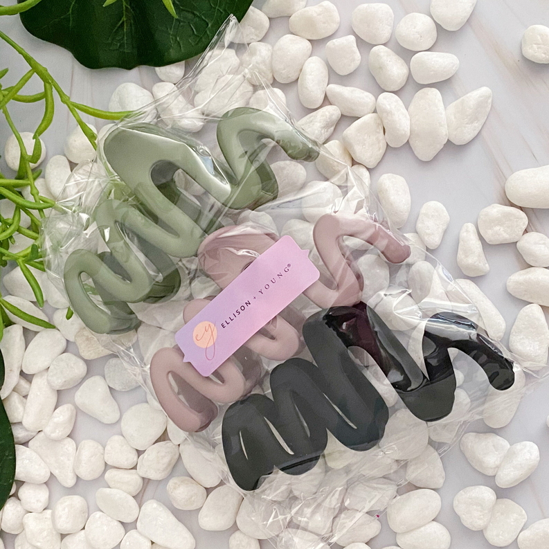 Double M Oversized Hair Claw - Hair Accessories
