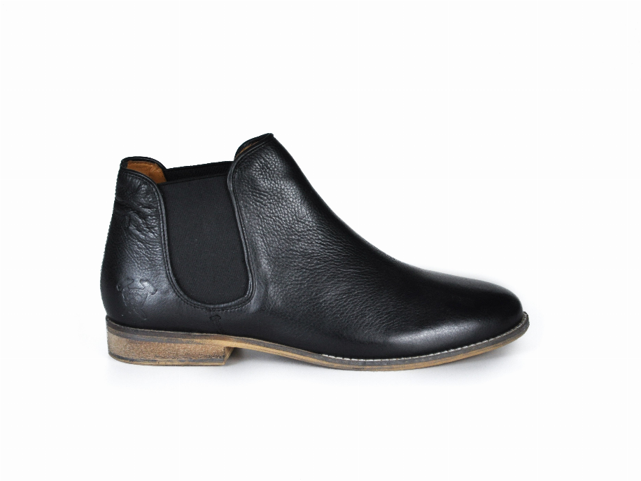 Black leather Chelsea boots with elastic side gore and low wooden heel