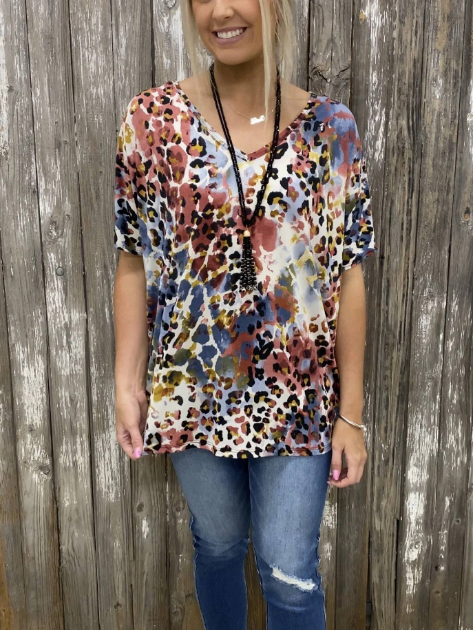 Women's V-neck short-sleeve blouse, multicolor leopard print, relaxed fit
