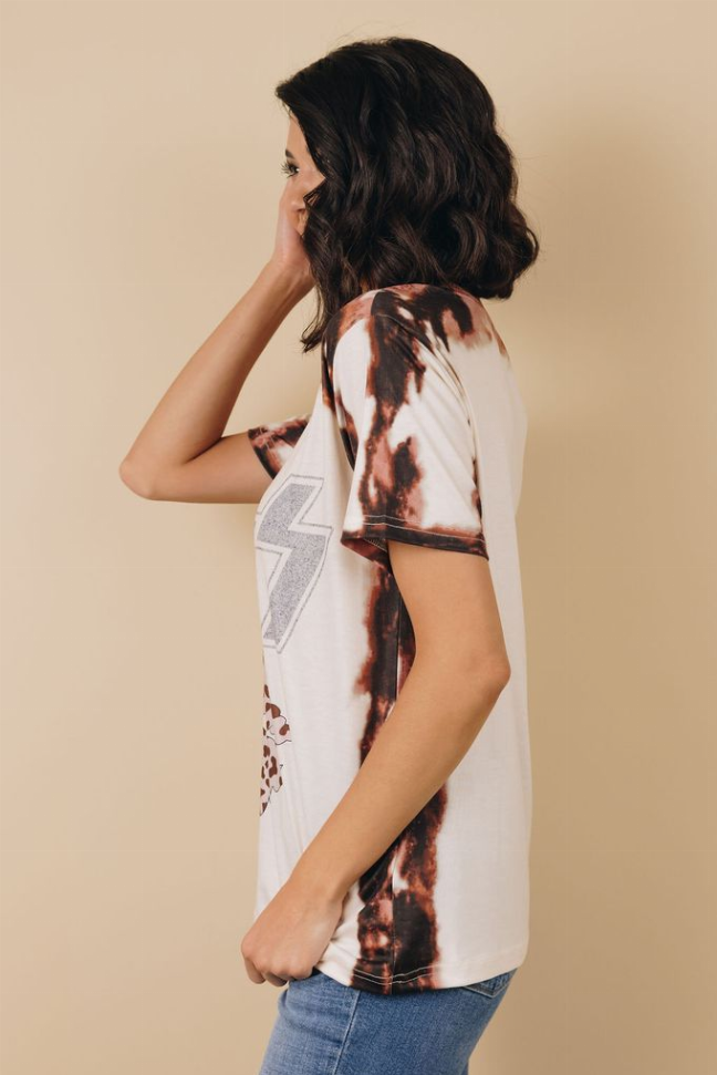 Leopard KISS graphic tee side view, white with brown tie-dye back and sleeve