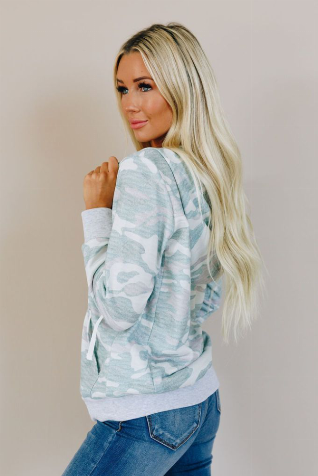 Like Magic Camo Jacket Stay Warm in Style