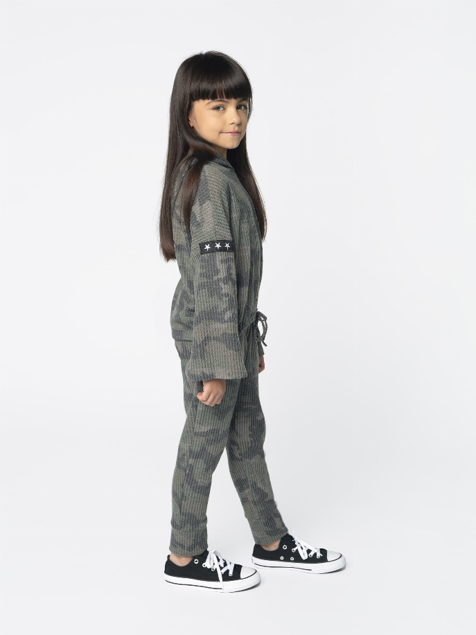 Kids camo hoodie with hood, star patches on sleeves, front pouch, drawstring waist