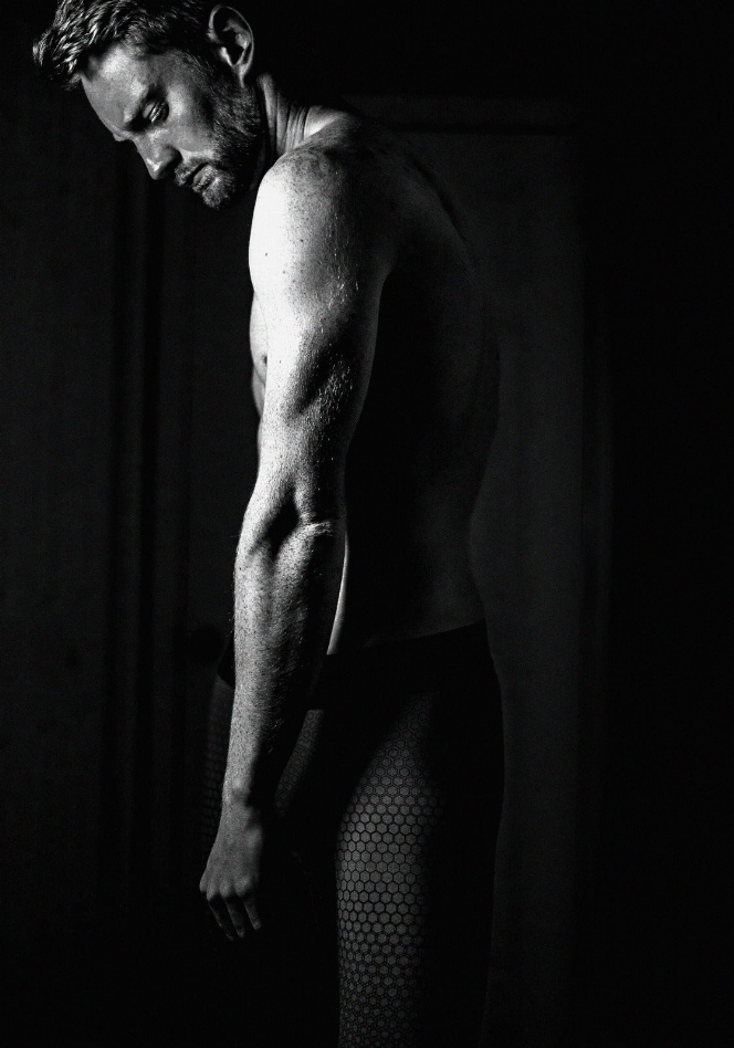 Erotica Fishnet Glass Wall Art - 1 / 11.8" x 17.7" Inches - Home Decor