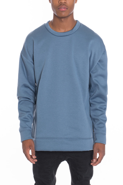 Blue sidepanel pullover crewneck sweatshirt, long sleeves and ribbed hem
