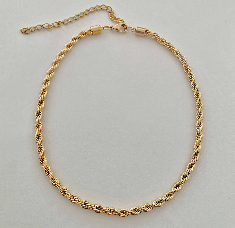 RONNIE GOLD ROPE CHAIN NECKLACE Mai Desiree
