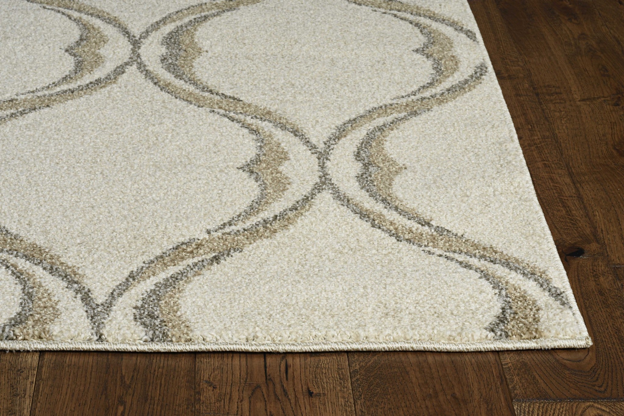 2' X 3' Sand Wavy Line Pattern Accent Rug - Home & Garden