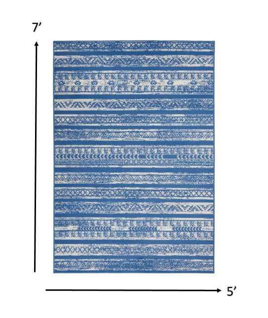 5' X 7' Light Blue Geometric Dhurrie Area Rug