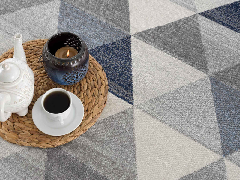 7’ X 10’ Navy Blue Geometric Diamond Area Rug