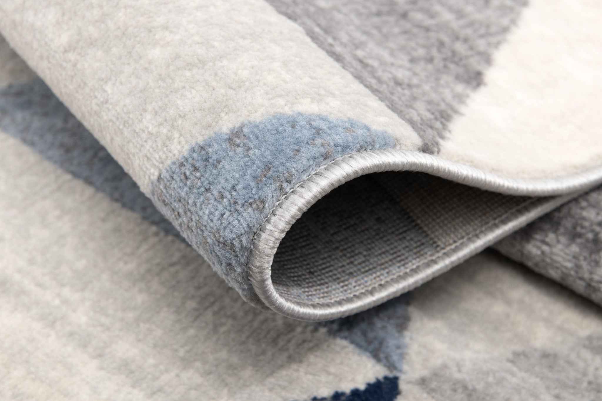 2’ X 6’ Navy Blue Geometric Diamond Area Rug