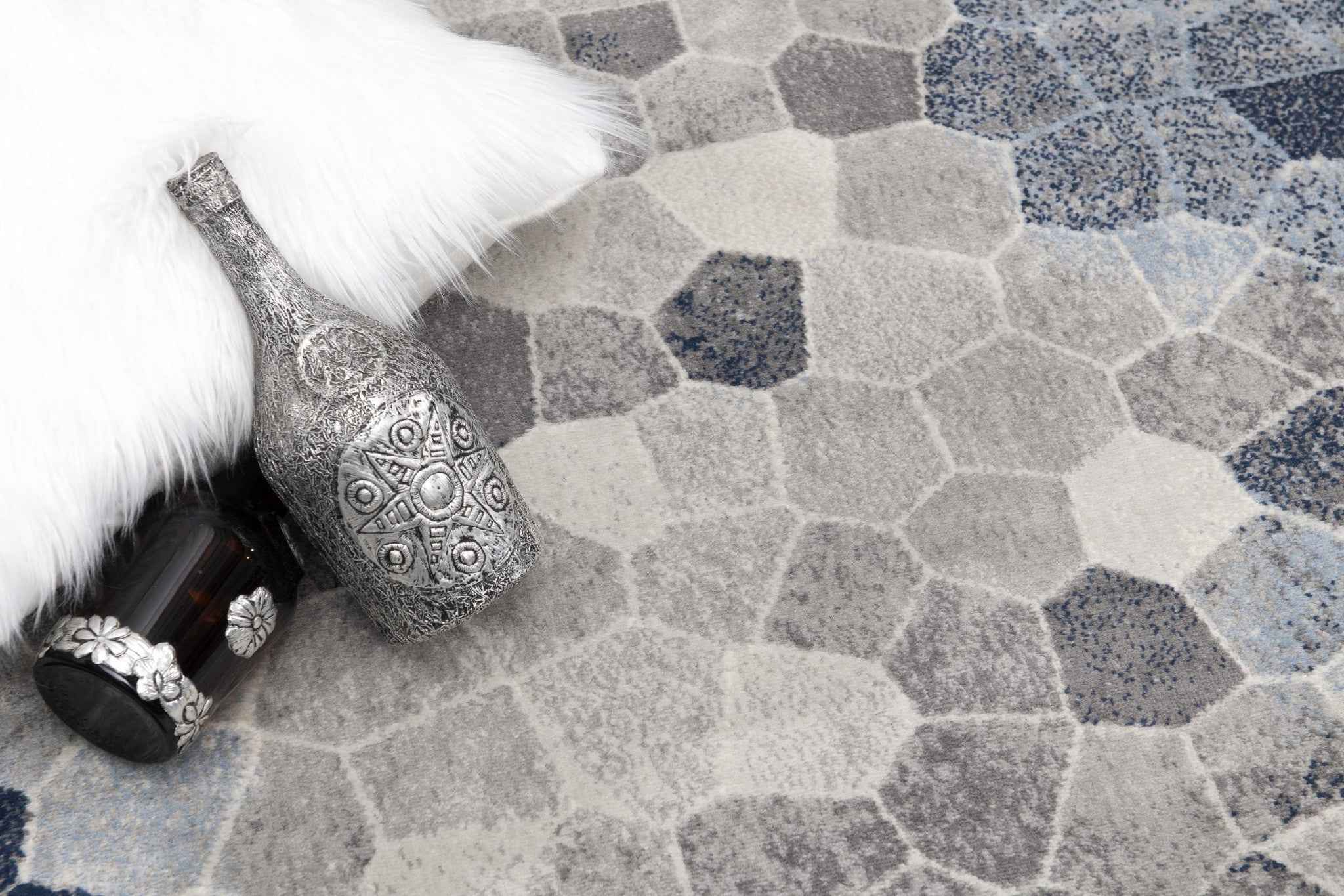 4’ X 6’ Navy Blue Cobblestone Pattern Area Rug