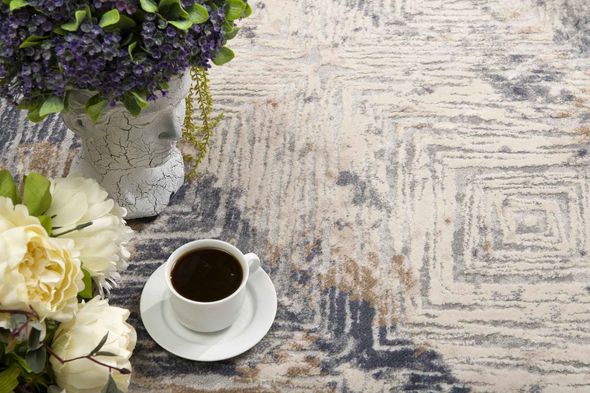 5’ X 8’ Ivory And Beige Abstract Diamonds Area Rug