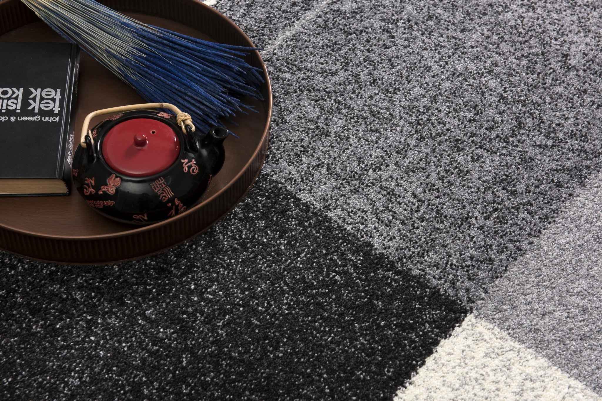 7’ X 9’ Gray Modern Geometric Area Rug