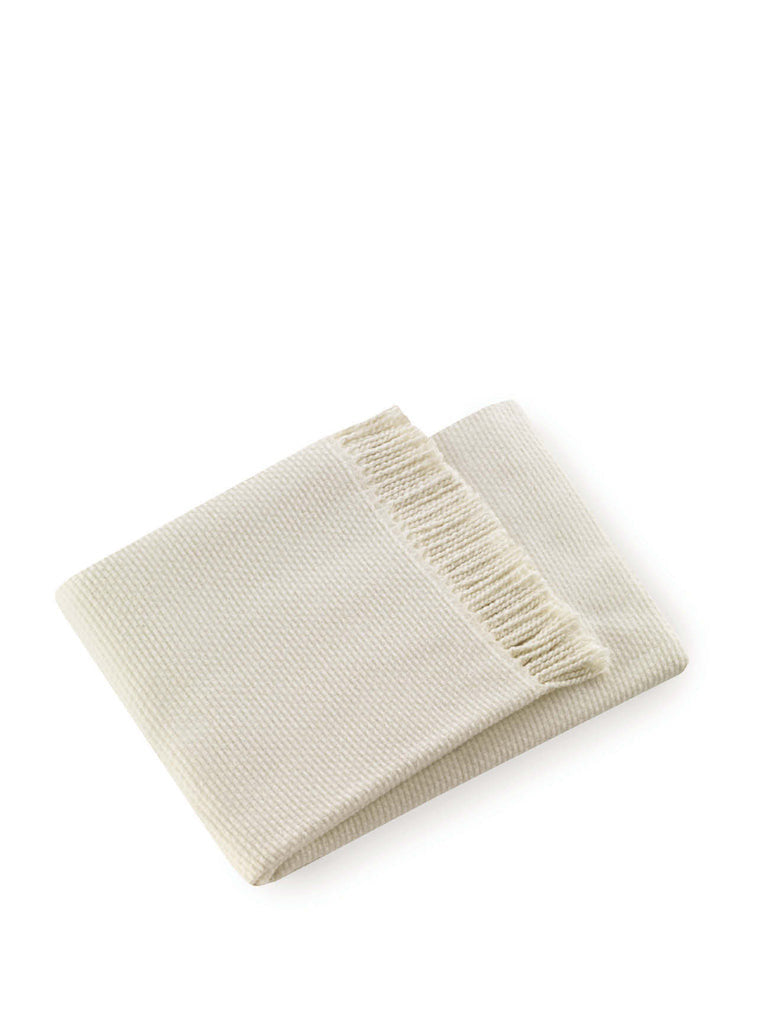 Soft Creamy White Links Pattern Throw Blanket - Home Decor