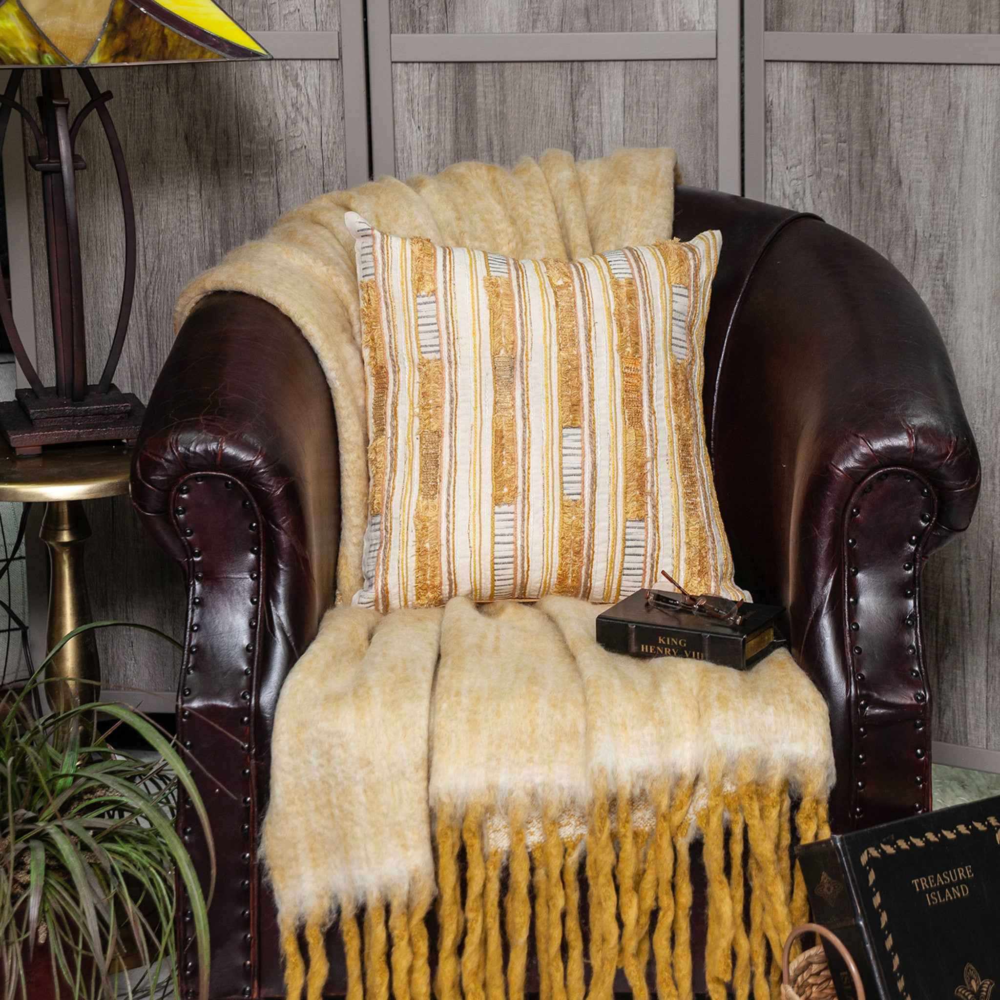 18 X 18 Beige Zippered 100% Cotton Throw Pillow