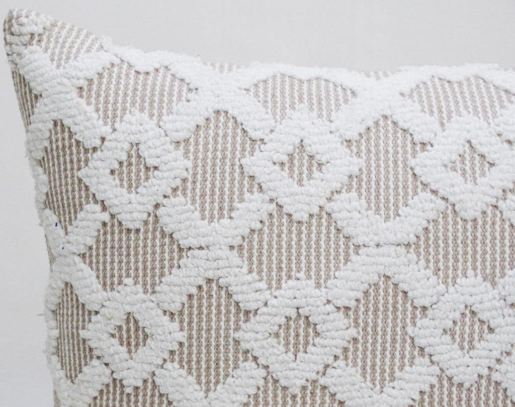 20" X 20" White And Beige Trellis Zippered Cotton Blend Throw Pillow - Home Decor