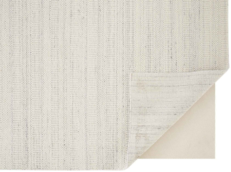 5' X 8' Ivory And Gray Wool Hand Woven Stain Resistant Area Rug