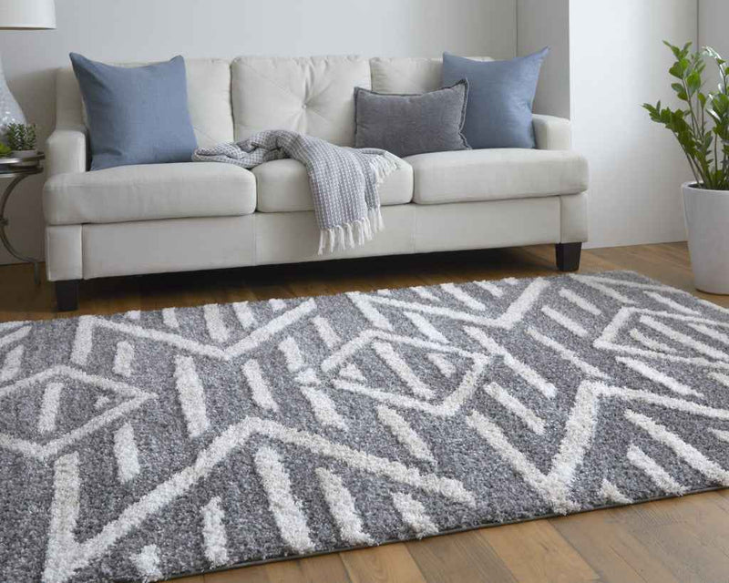 4' X 6' Gray And Ivory Geometric Power Loom Stain Resistant Area Rug