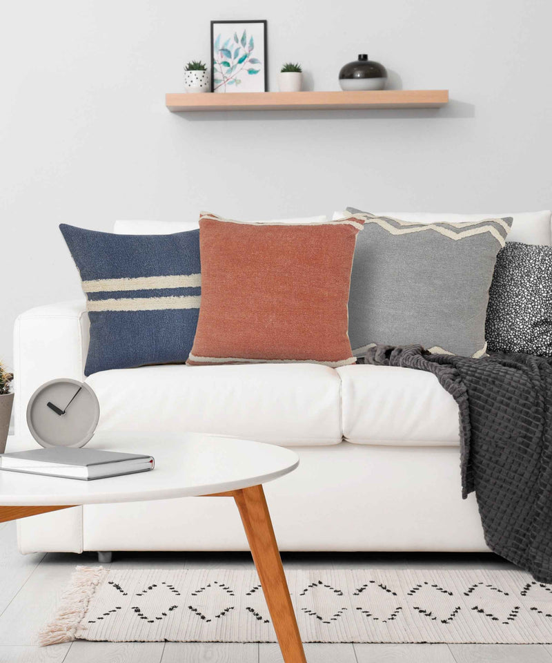 20" X 20" Light Gray Micro Chip Gray And White 100% Cotton Chevron Zippered Pillow