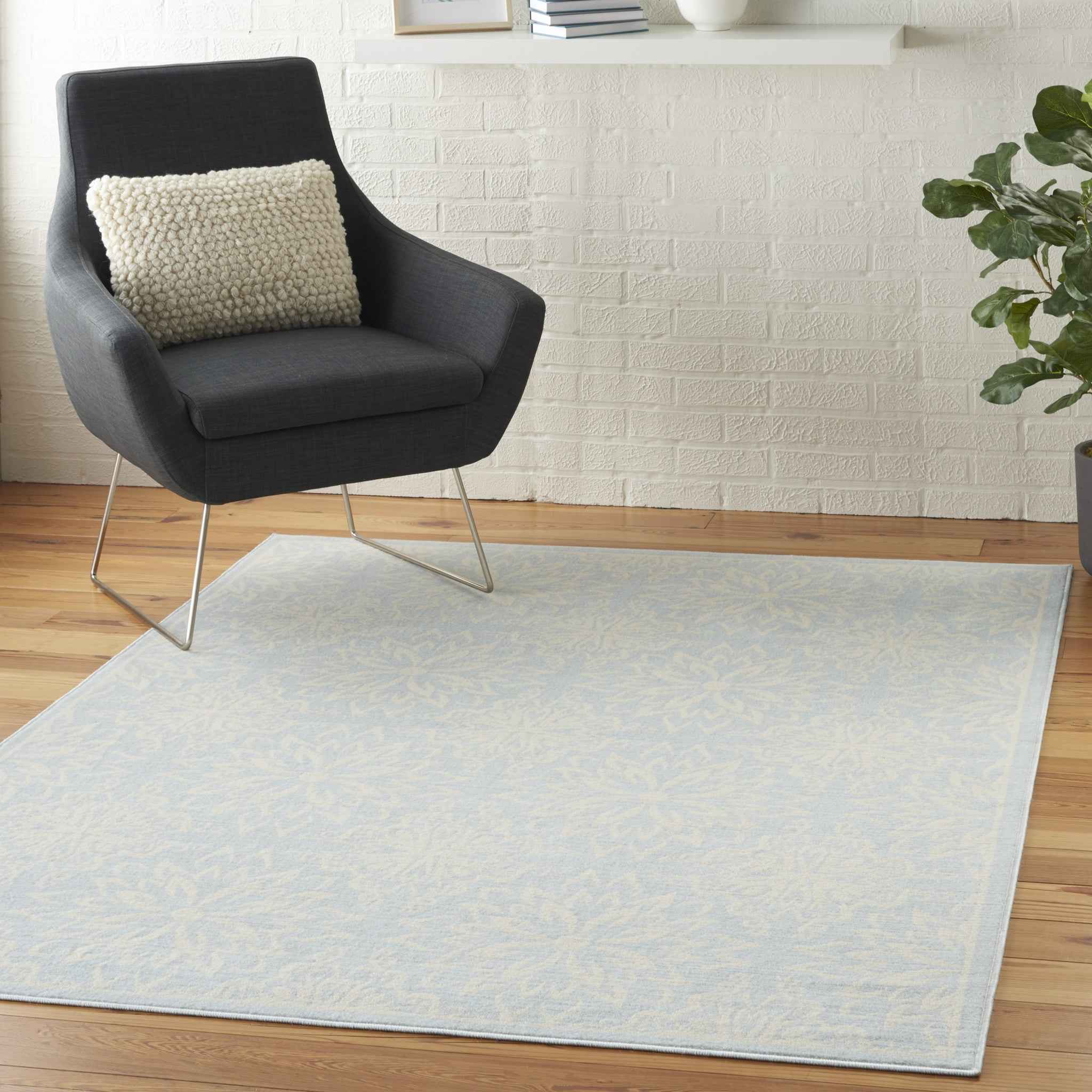 4' X 6' Light Blue Floral Power Loom Area Rug
