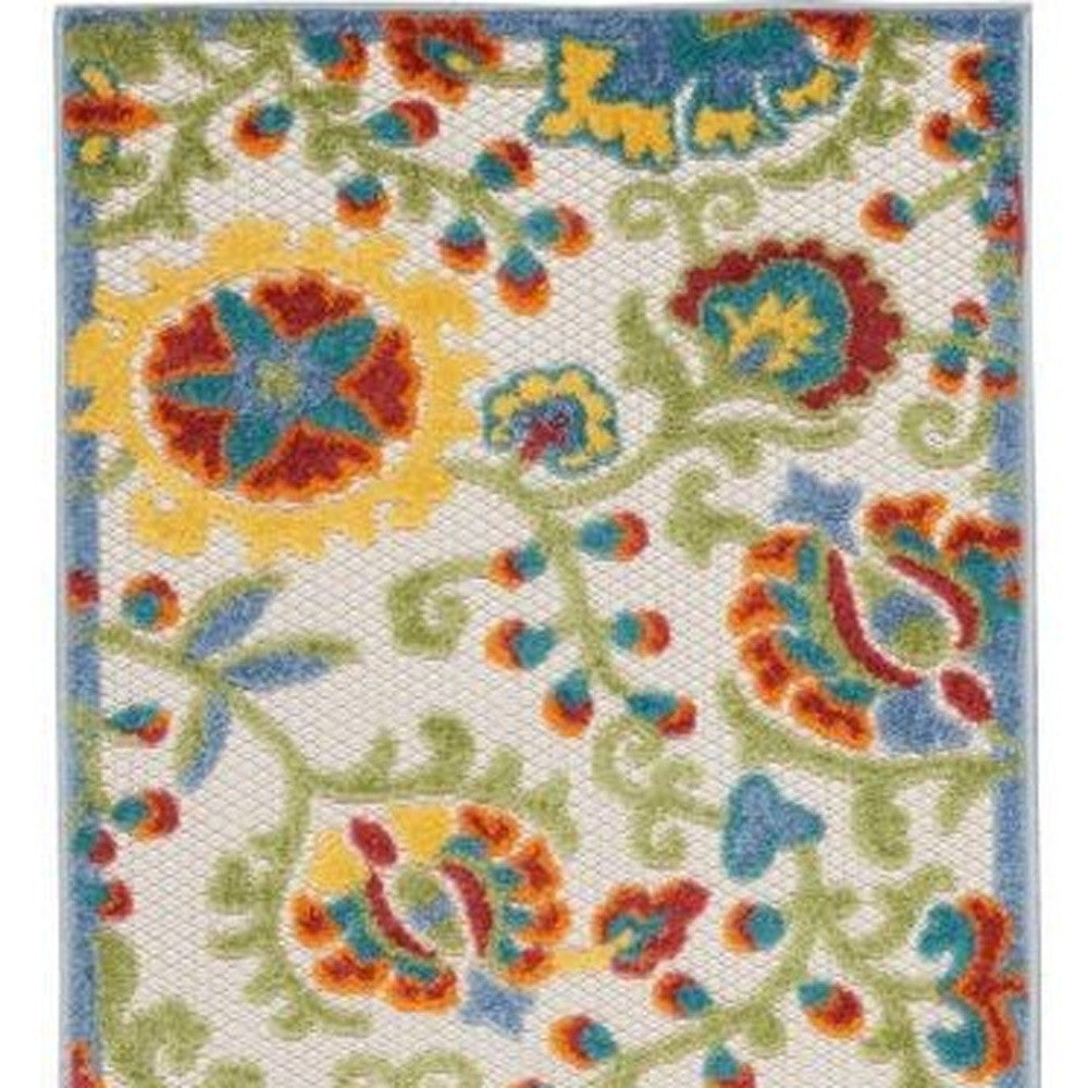6' Green And Ivory Indoor Outdoor Runner Rug - Outdoor