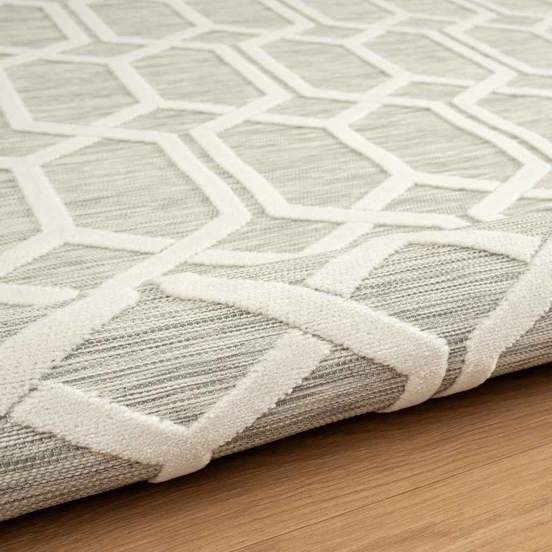 8' X 10' Gray And Ivory Indoor Outdoor Area Rug