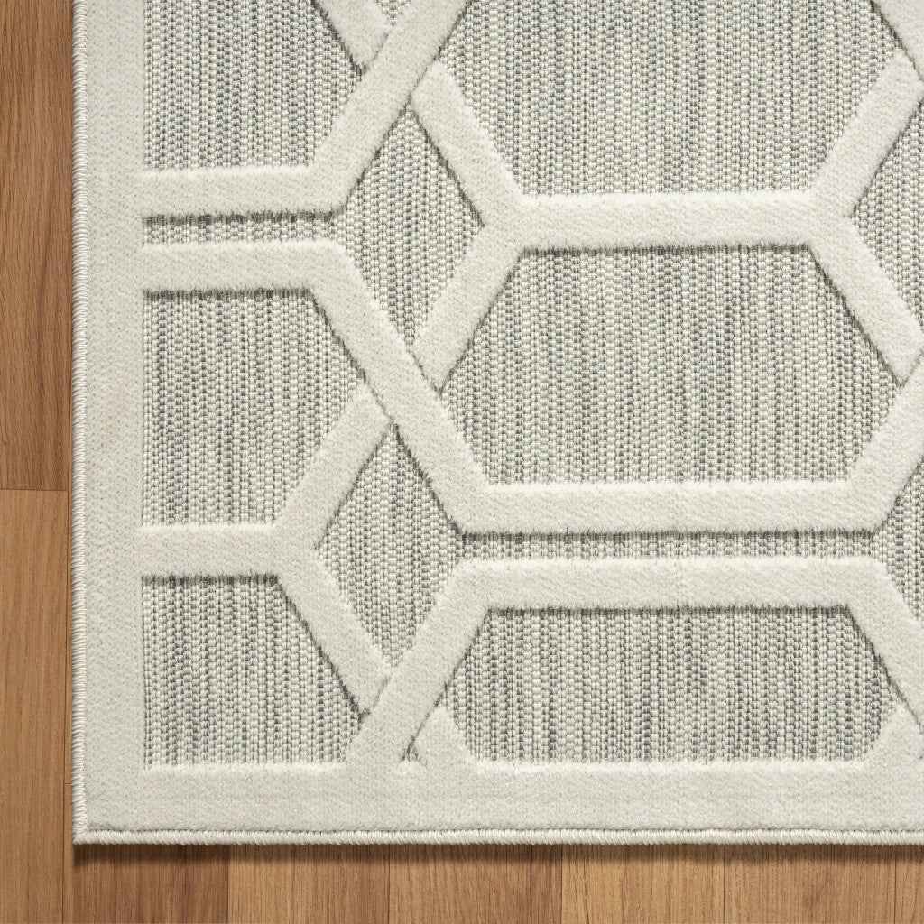 8' X 10' Gray And Ivory Indoor Outdoor Area Rug