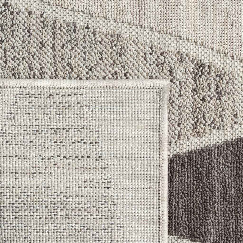 5' X 7' Gray Geometric Indoor Outdoor Area Rug