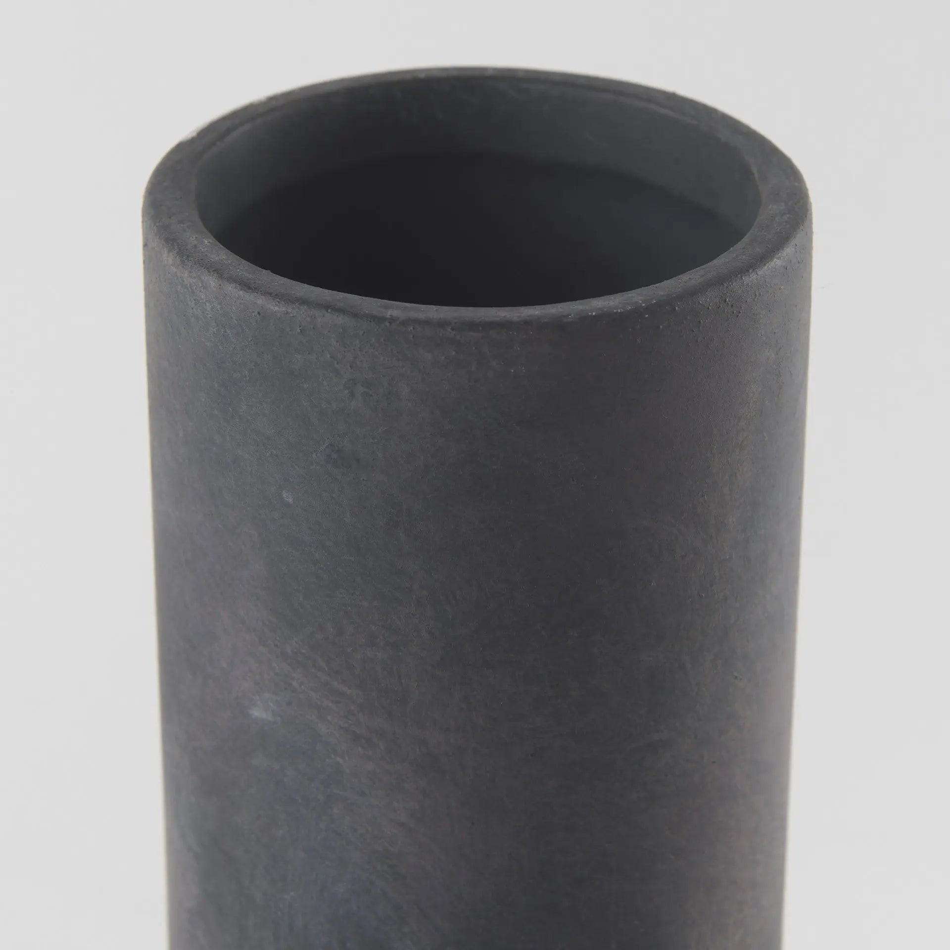 15" Black Ceramic Tulip Table Vase Homeroots Home Decor
