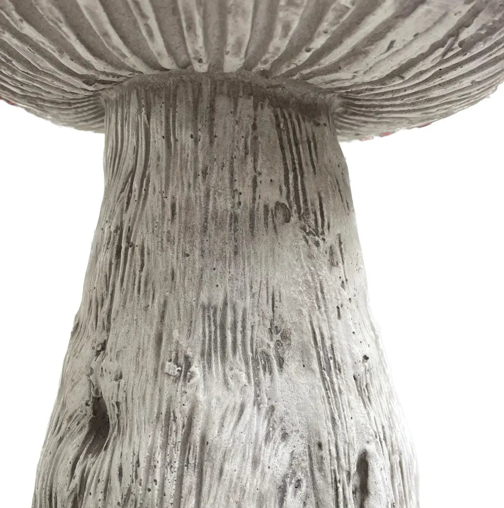 15" Red And White Polyresin Mushroom Outdoor Statue Homeroots Outdoor
