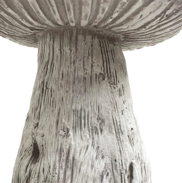15" Red And White Polyresin Mushroom Outdoor Statue Homeroots Outdoor