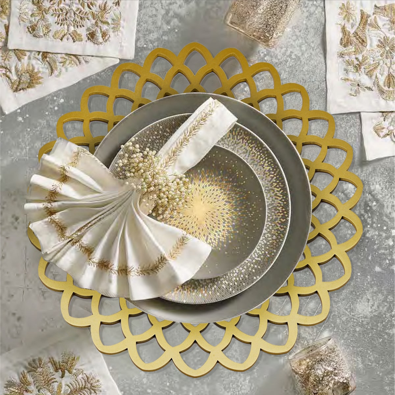 Gold round wooden lattice placemat/trivet with scalloped cutout pattern