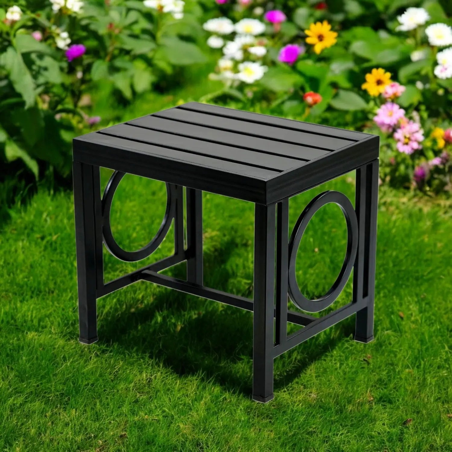 16" Black Aluminum Geo Slat Outdoor Side Table Homeroots Outdoor