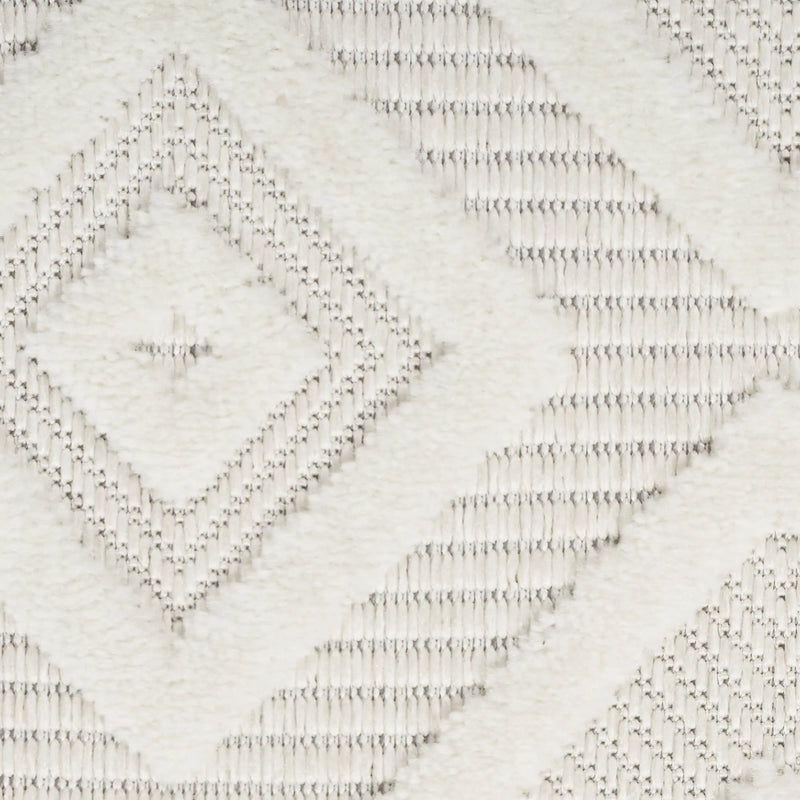 16' White And Ivory Geometric Indoor Outdoor Runner Rug Homeroots Outdoor
