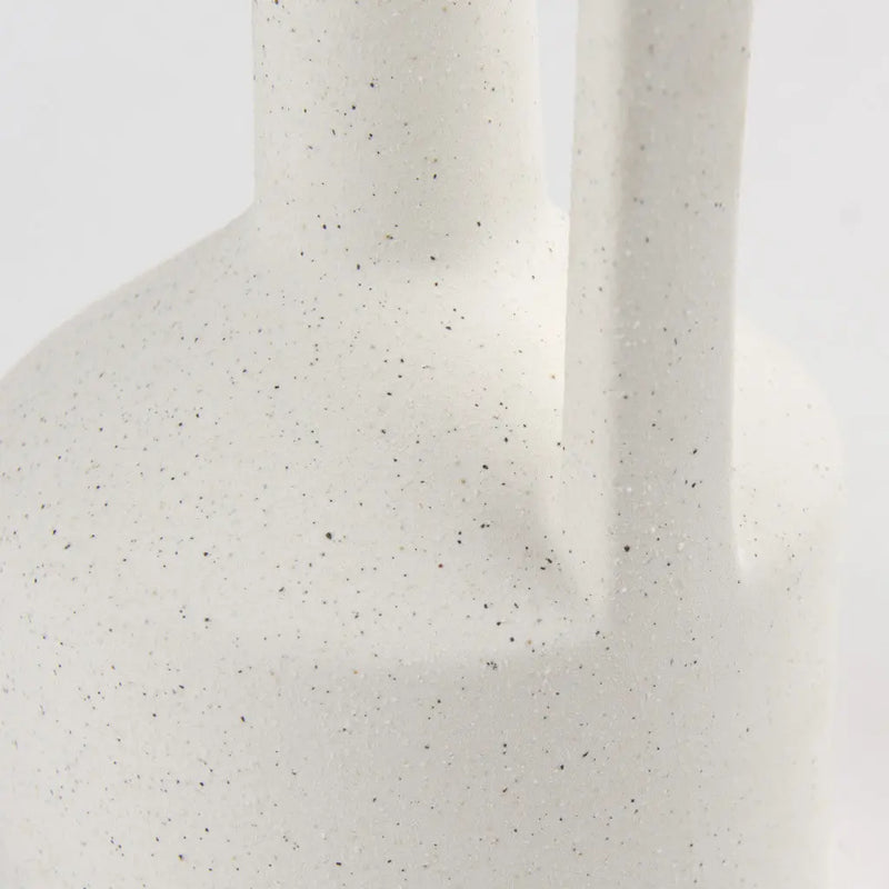 16" White Ceramic Table Vase Homeroots Home Decor