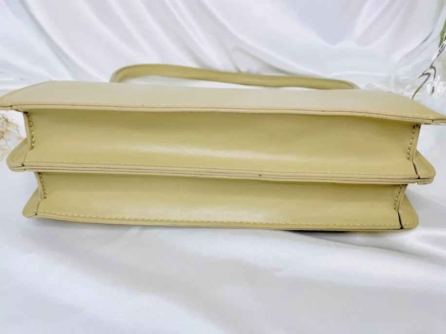 Esther Shoulder Bag - Beige / 1 / 28 x 12.5 x 9 x 25.5 - Bags & Wallets