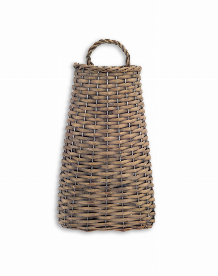 Woven willow wall basket with loop handle, brown