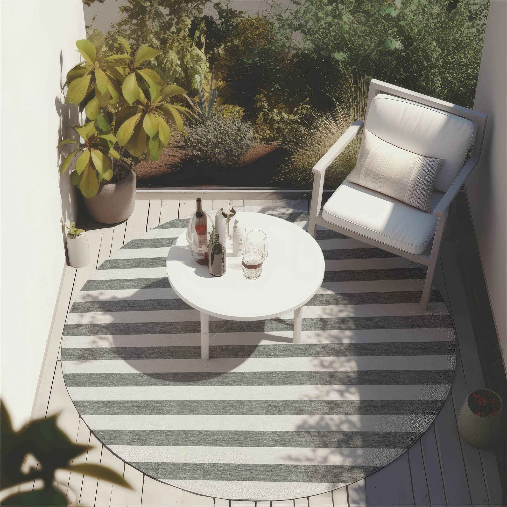 8' Round Gray and White Round Striped Washable Non Skid Indoor Outdoor Area Rug