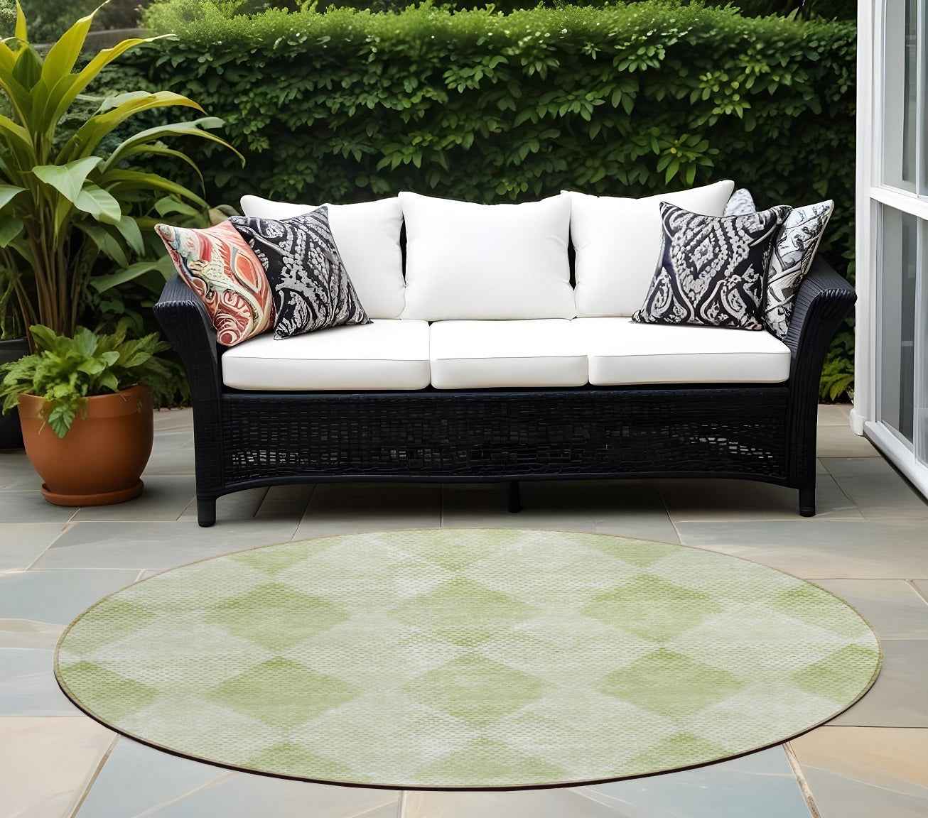 8' Round Mint Green Round Geometric Washable Non Skid Indoor Outdoor Area Rug