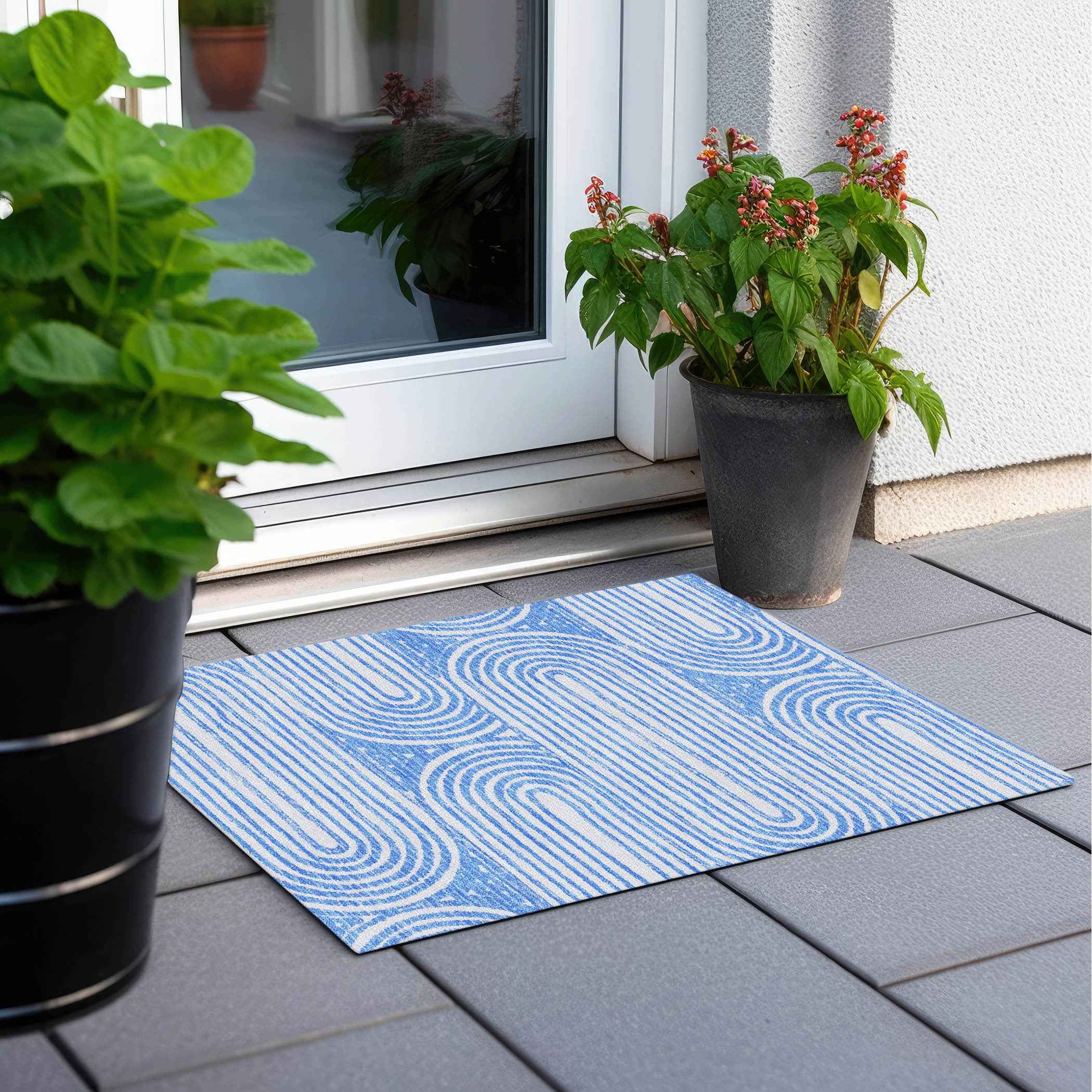 2' X 3' Blue and White Abstract Washable Non Skid Indoor Outdoor Area Rug