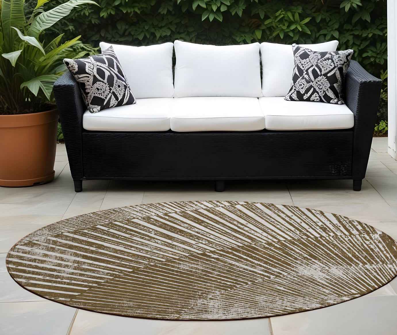 8' Round Chocolate Round Abstract Washable Non Skid Indoor Outdoor Area Rug