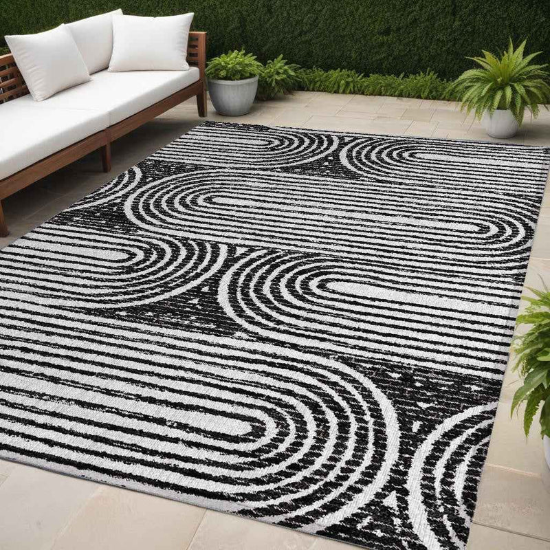 5' X 8' Black and White Abstract Washable Non Skid Indoor Outdoor Area Rug