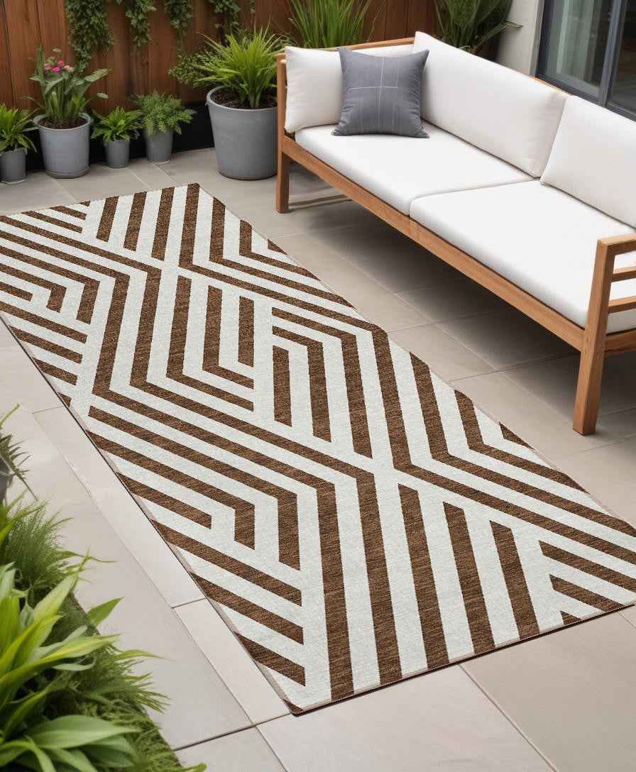 8' Runner Brown and White Geometric Washable Non Skid Indoor Outdoor Runner Rug