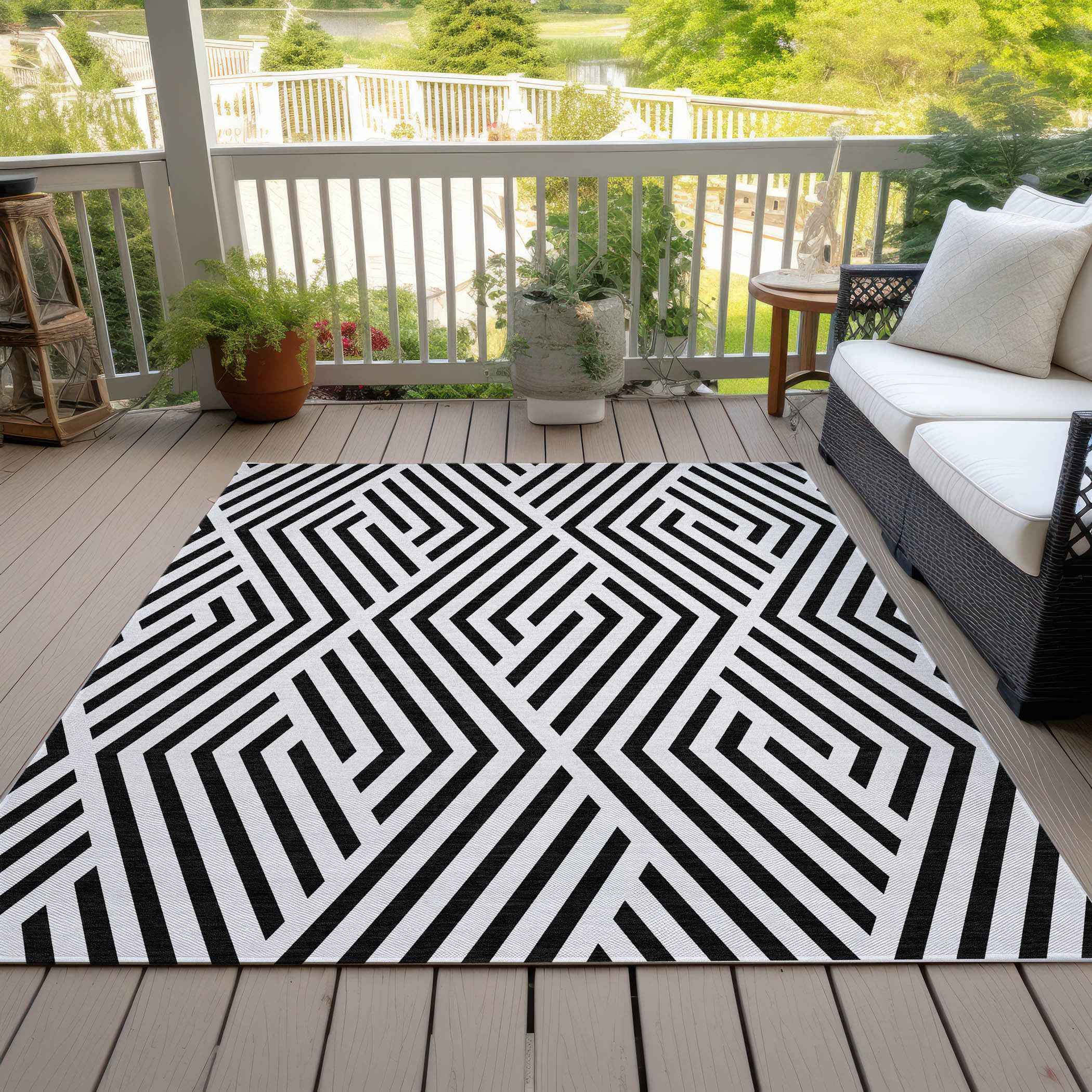 9' X 12' Black and White Geometric Washable Non Skid Indoor Outdoor Area Rug