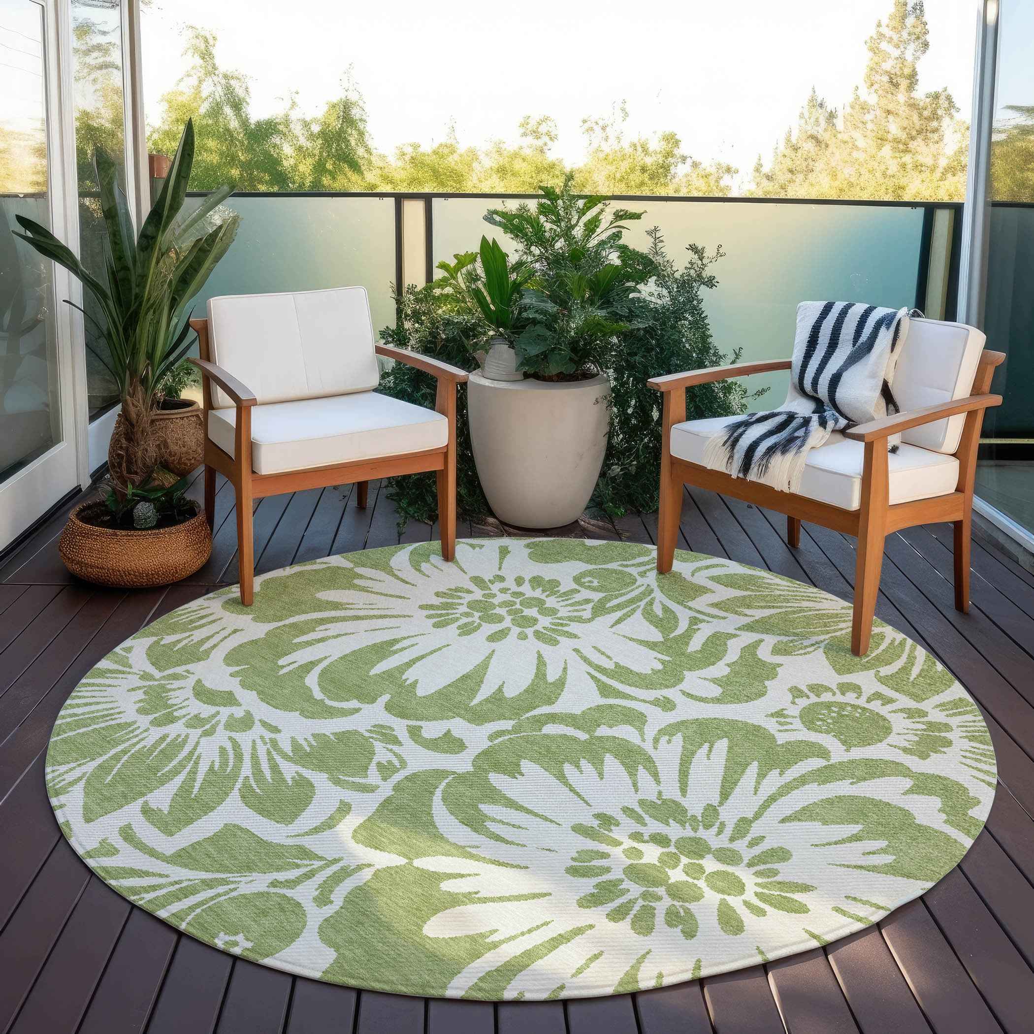 8' Round Green and Ivory Round Floral Washable Non Skid Indoor Outdoor Area Rug