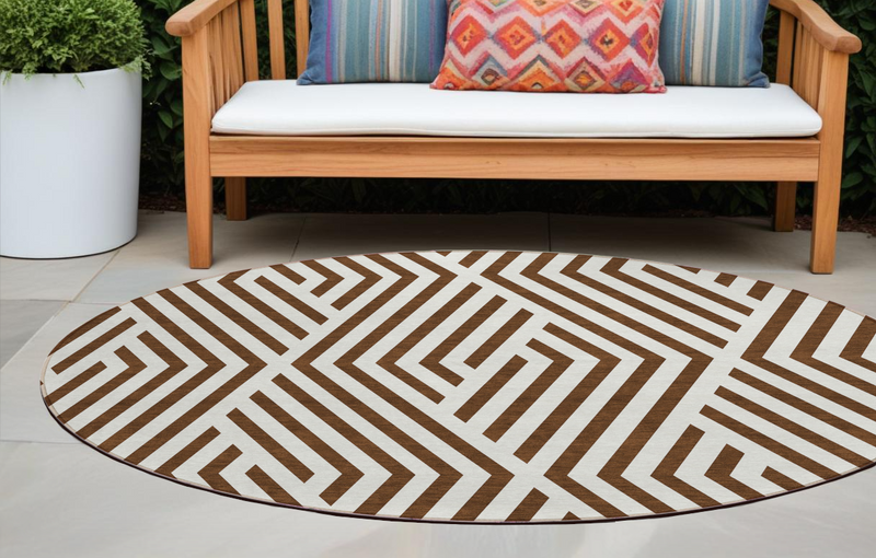 8' Brown And White Round Geometric Washable Indoor Outdoor Area Rug